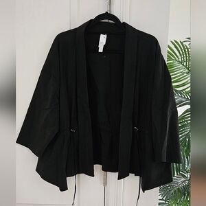 Elegant Women's Black Jacket
